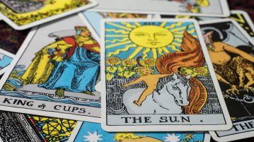 A Pew Research Survey on the Use of Tarot Cards, Astrology and Psychics – Marcia Montenegro, 5/23/25 (1432)